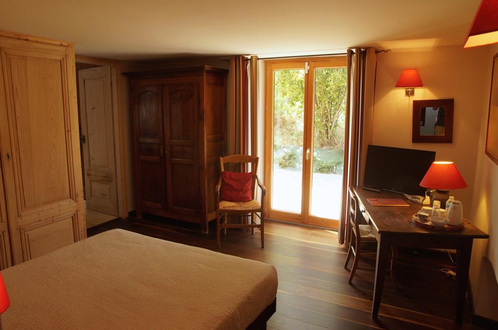 Le Grand Noe Bed & Breakfast Roisey Exterior photo